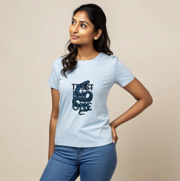 "TRUST NO ONE" T-shirt - Image 4
